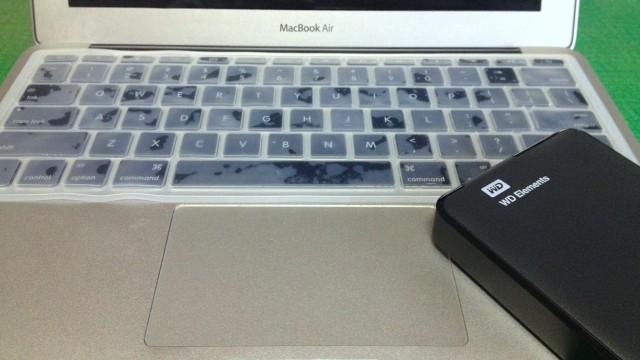 macbookair-portableHDD