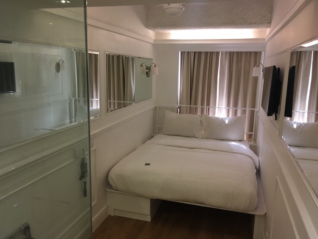 香港ミニホテルコーズウェイベイの部屋